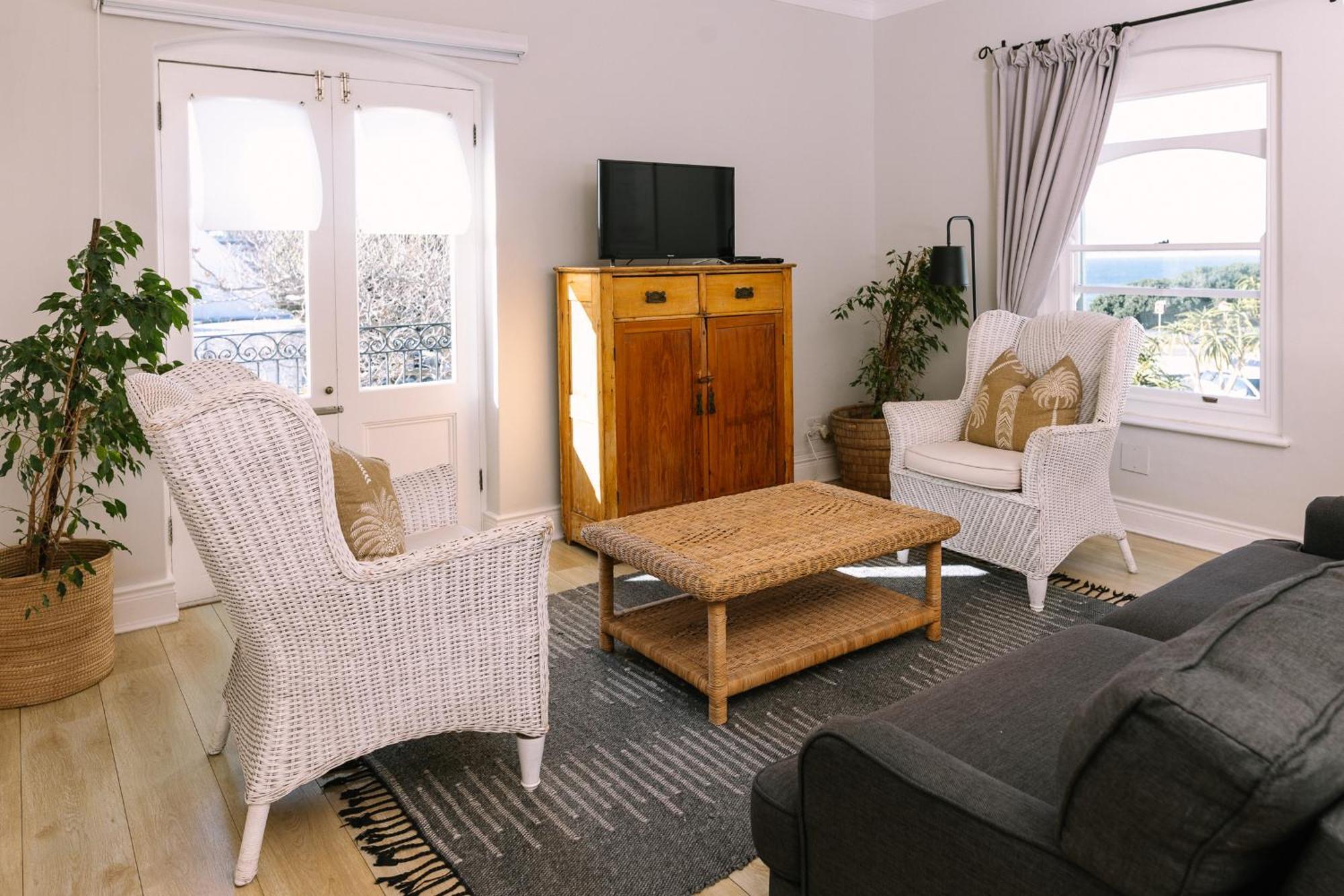 Auberge Burgundy Boutique Hotel & Spa Hermanus Exterior foto